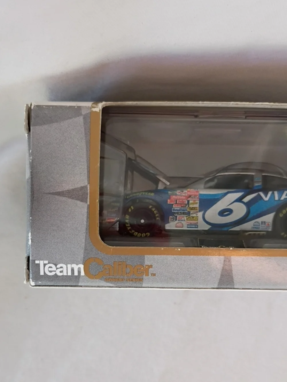 New Nascar TEAM CALIBER Mark Martin 1/64 Scale 2001 Blue Ford Taurus Collectible